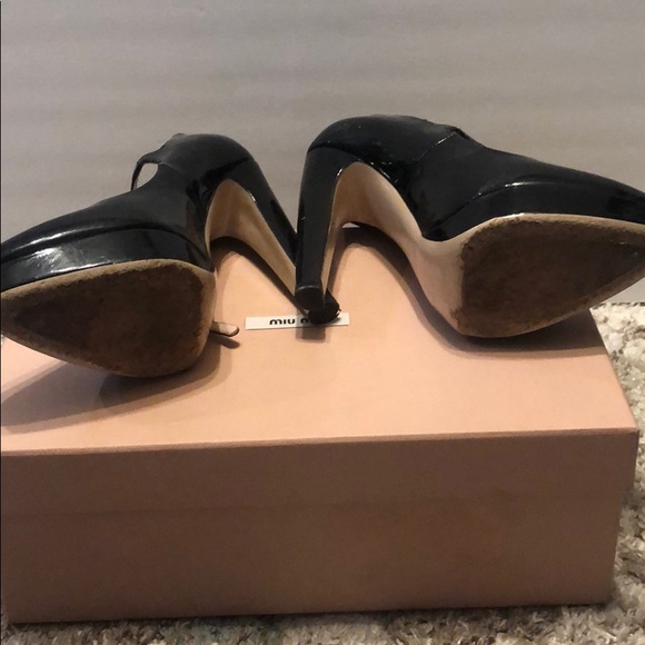 Miu Miu - Picture 3 of 9